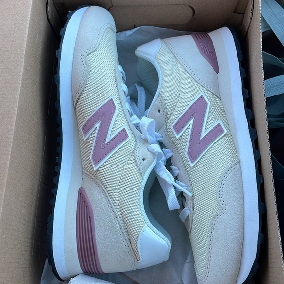 New Balance 515 V3 Classics Women's Shoes - Picture 2 of 7